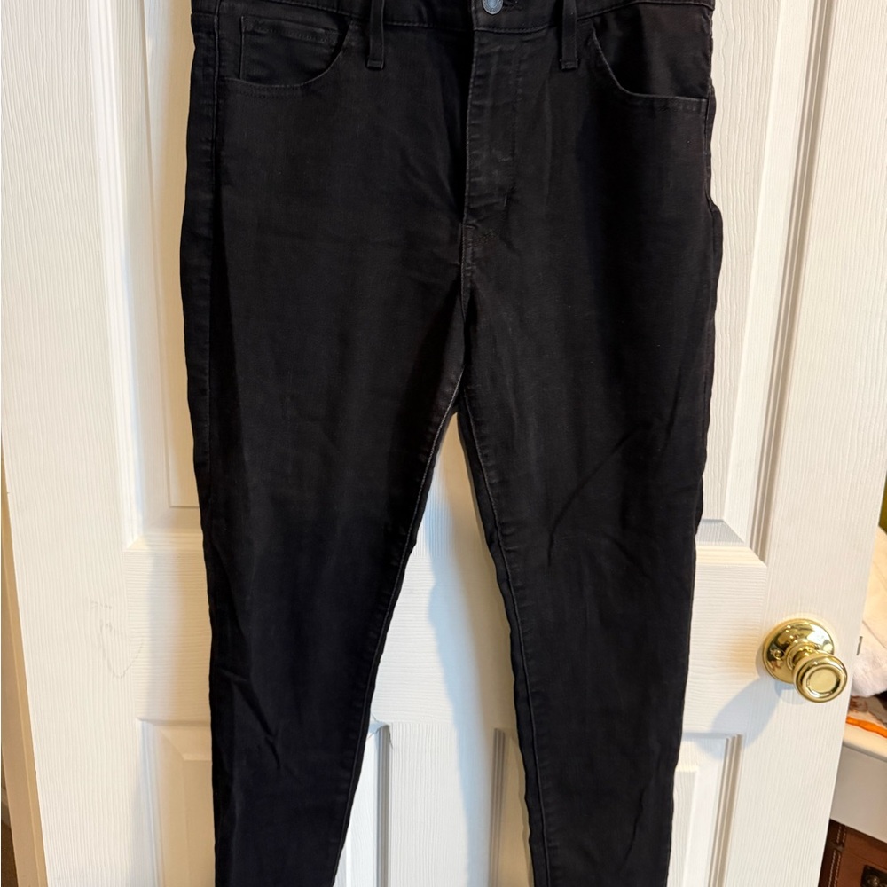 Women's Black Skinny Jeans with Stretch